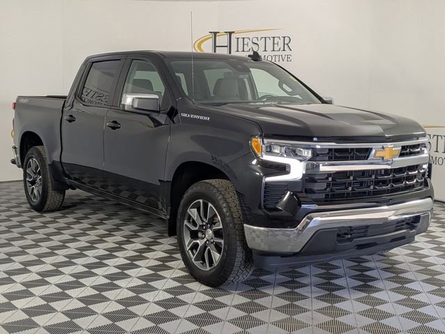 Used 2024 Chevrolet Silverado 1500 LT image 2