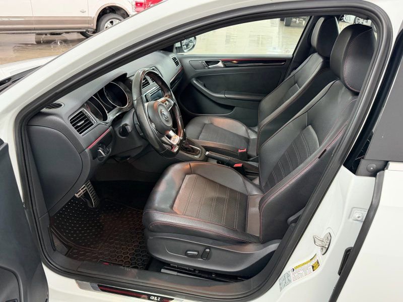Used 2016 Volkswagen Jetta GLI SEL FWD image 14