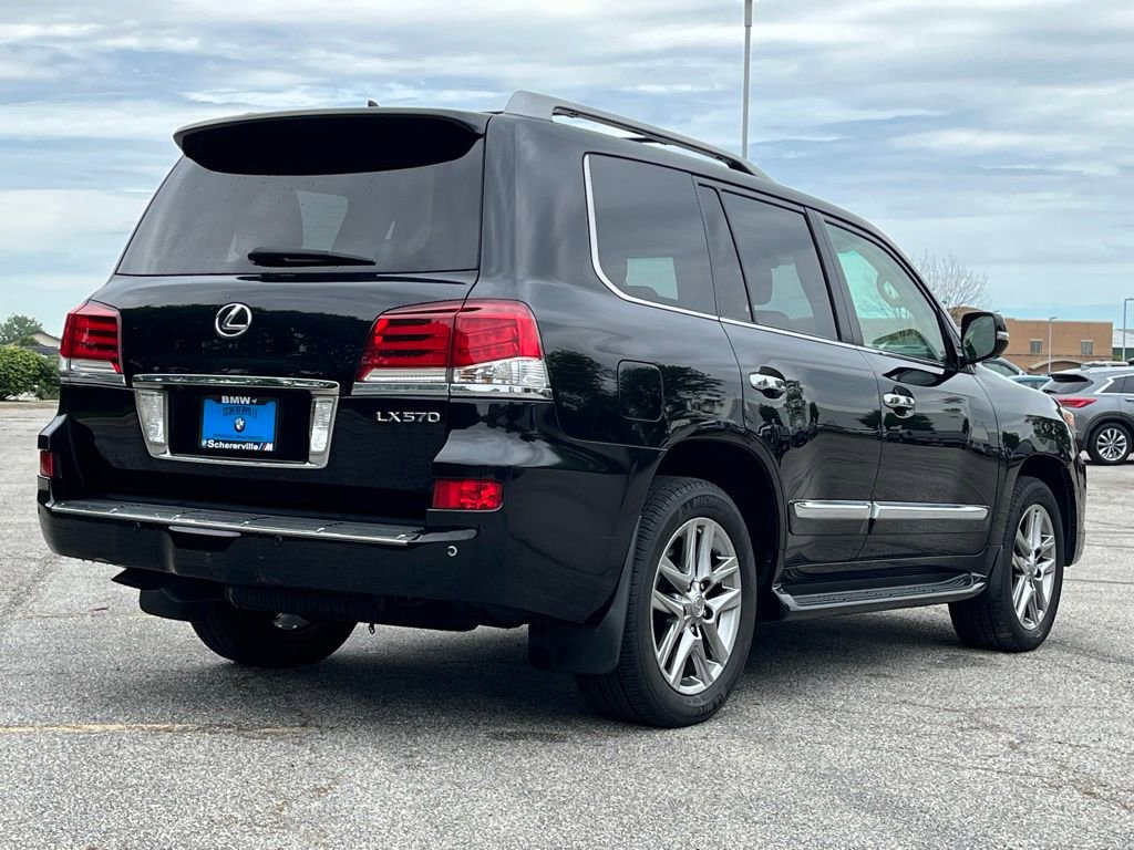 Used 2013 Lexus LX 570 4WD w/ Luxury Pkg image 7