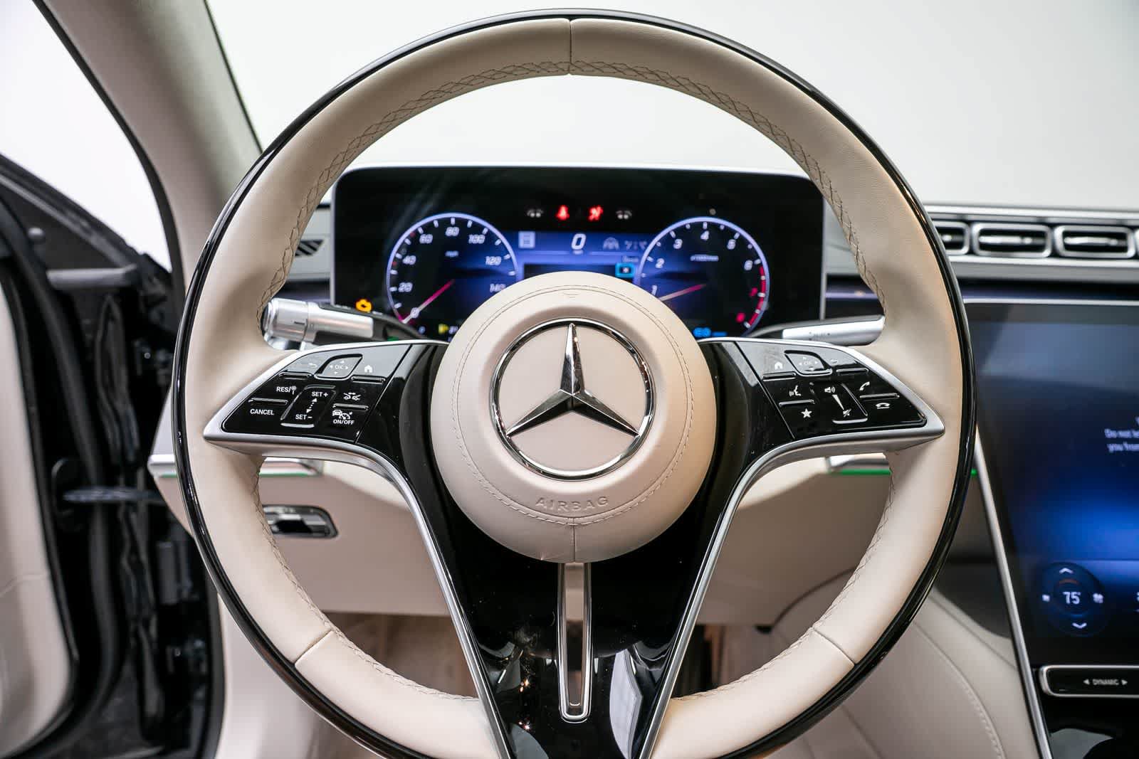 Used 2022 Mercedes-Benz S 580 4MATIC Sedan w/ Rear Seat Package image 14