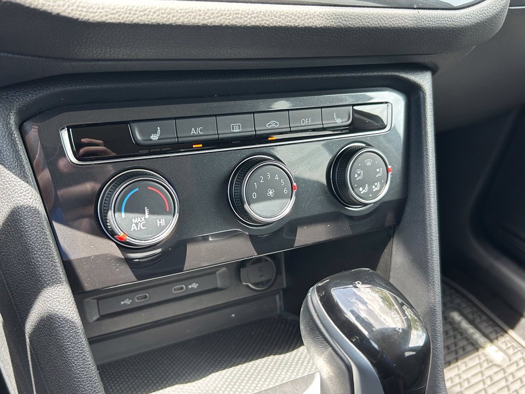 Certified 2024 Volkswagen Tiguan S FWD image 30