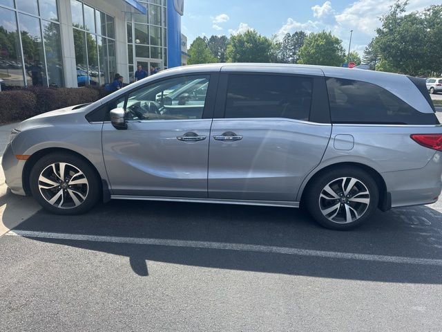 Used 2022 Honda Odyssey Touring image 2