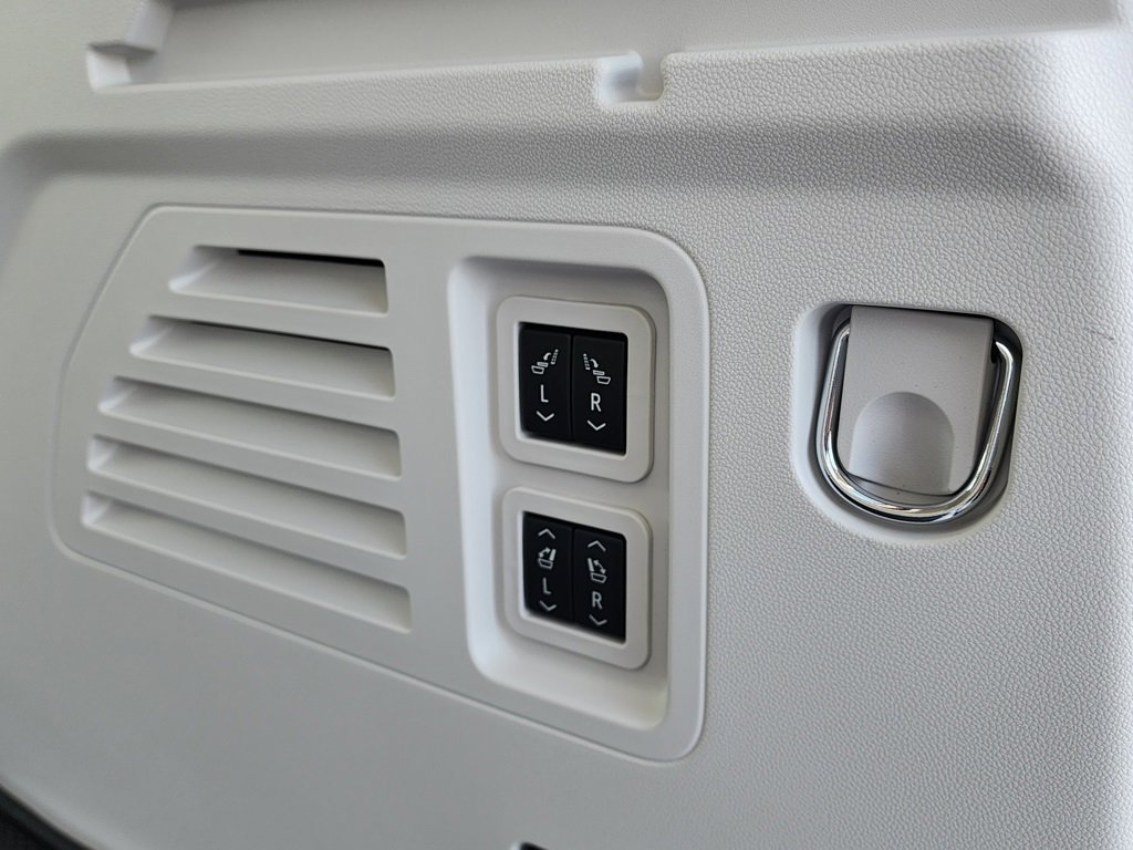 New 2026 Buick Enclave Avenir w/ Super Cruise Package image 51