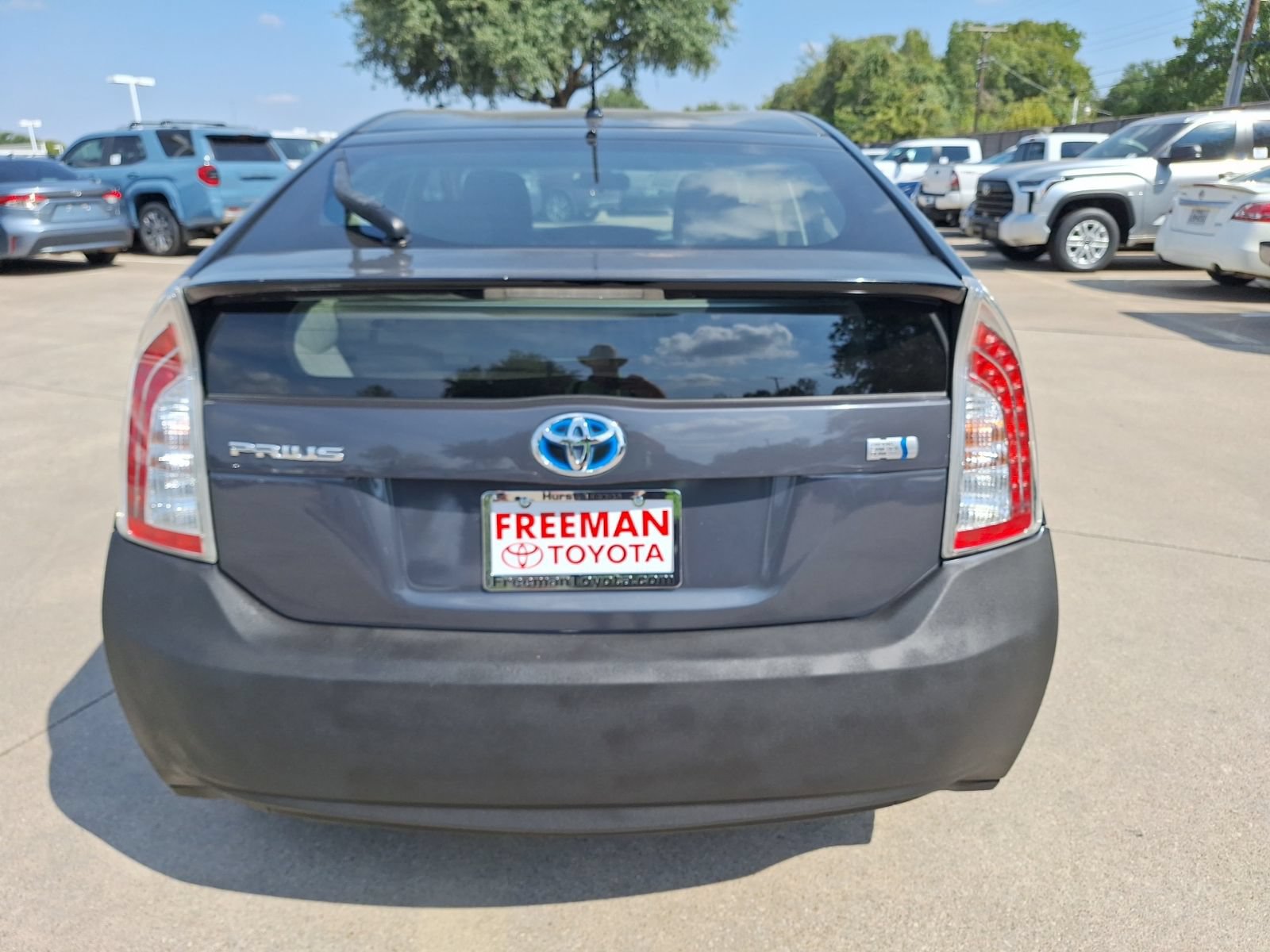 Used 2014 Toyota Prius Two FWD image 5