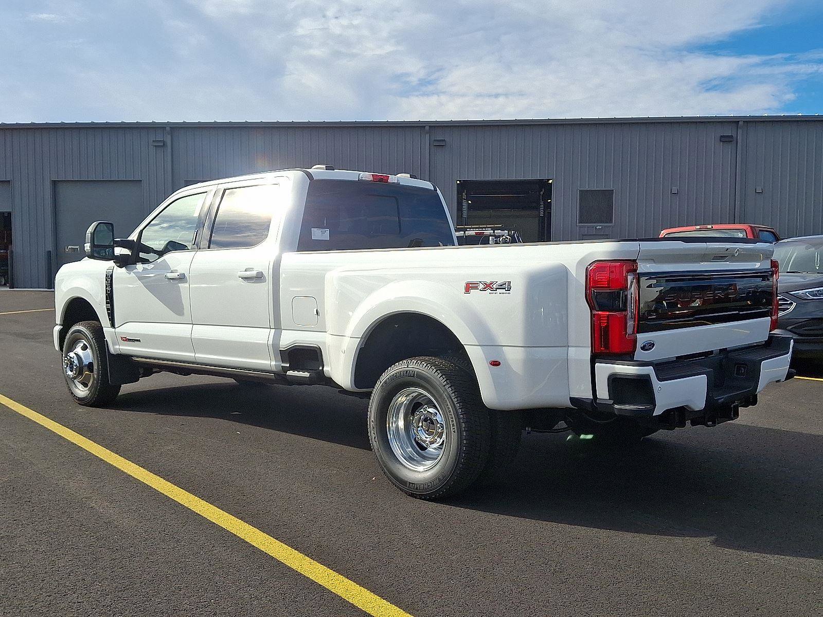 New 2026 Ford F350 Platinum image 4