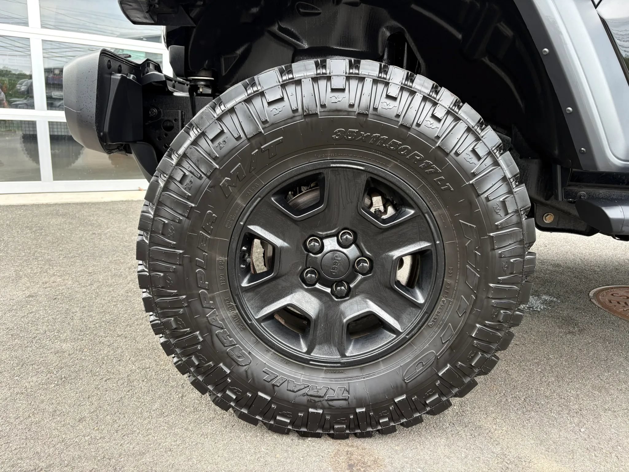 Used 2024 Jeep Wrangler Sport AWD/4WD image 10