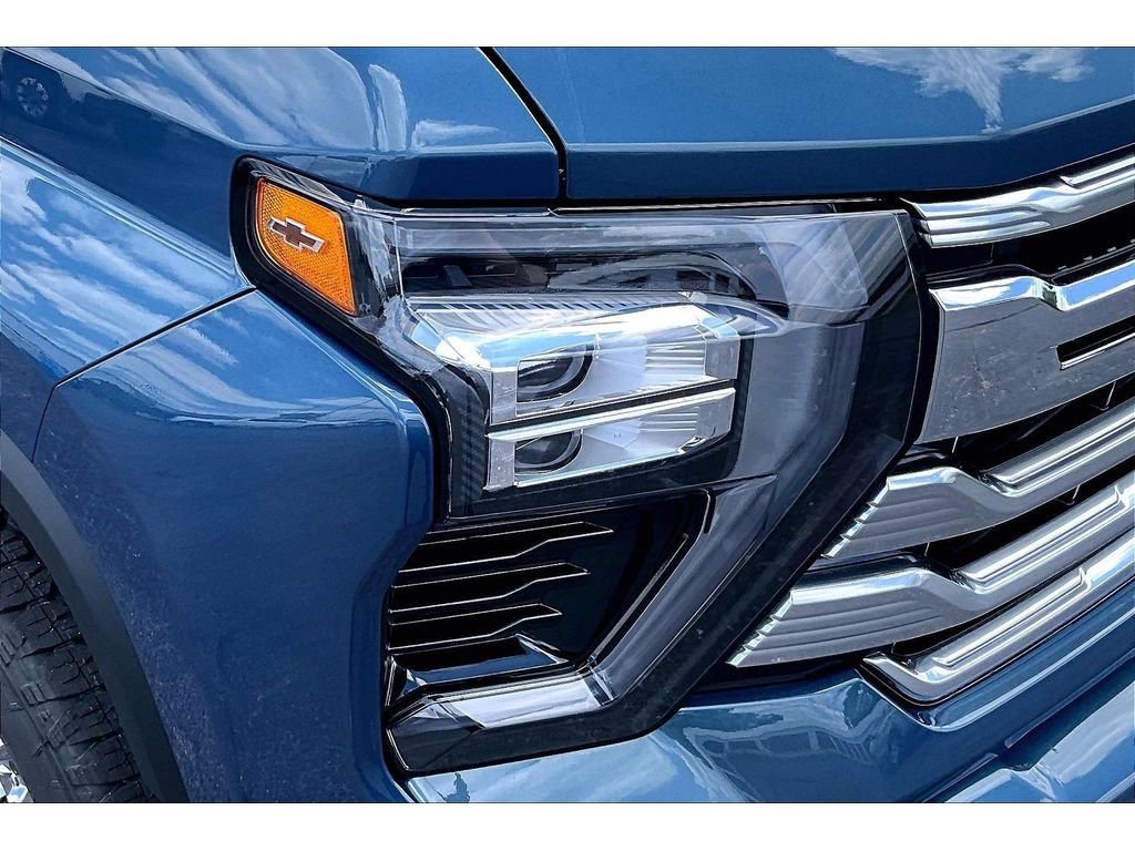 New 2026 Chevrolet Silverado 2500 High Country w/ High Country Premium Package AWD/4WD image 55