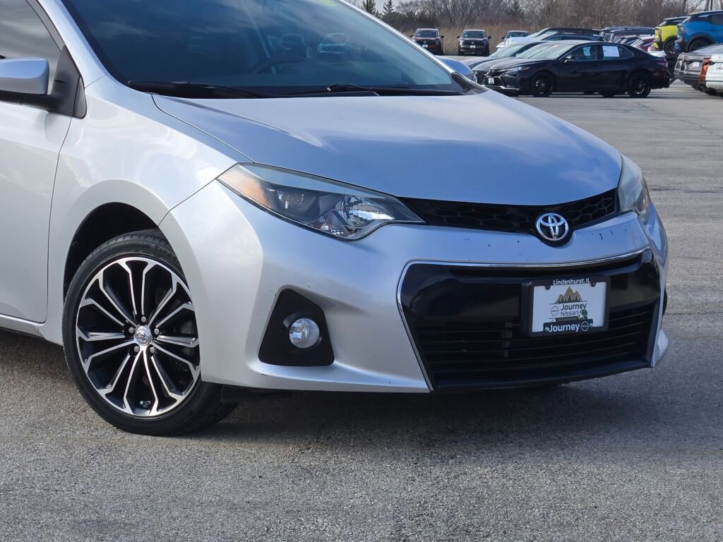 Used 2014 Toyota Corolla S image 2