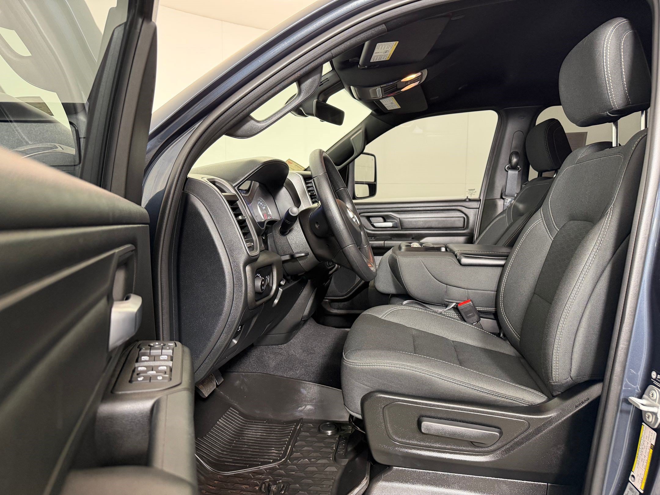 Used 2026 RAM 1500 Warlock AWD/4WD image 5