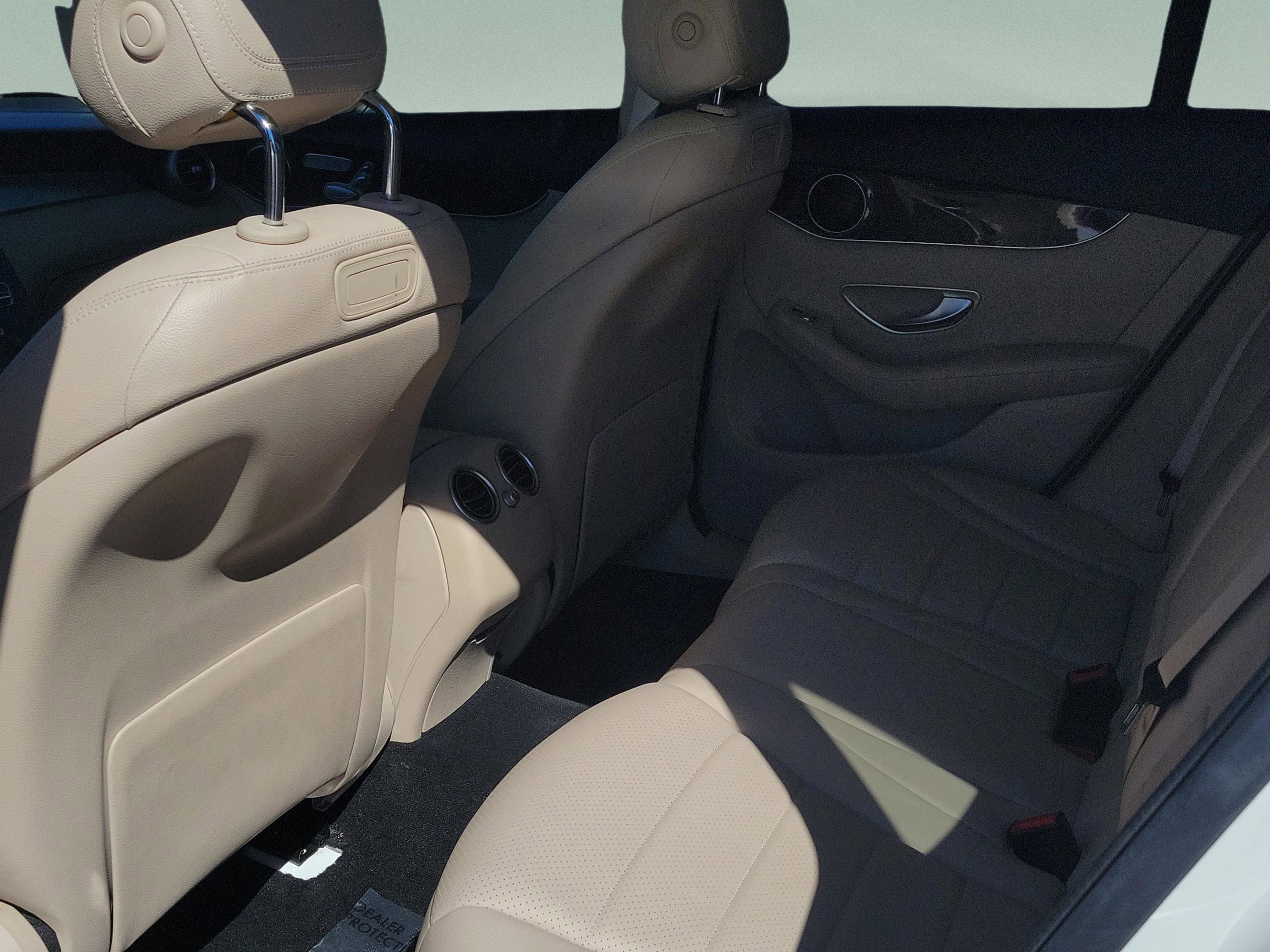 Used 2019 Mercedes-Benz GLC 300 image 9