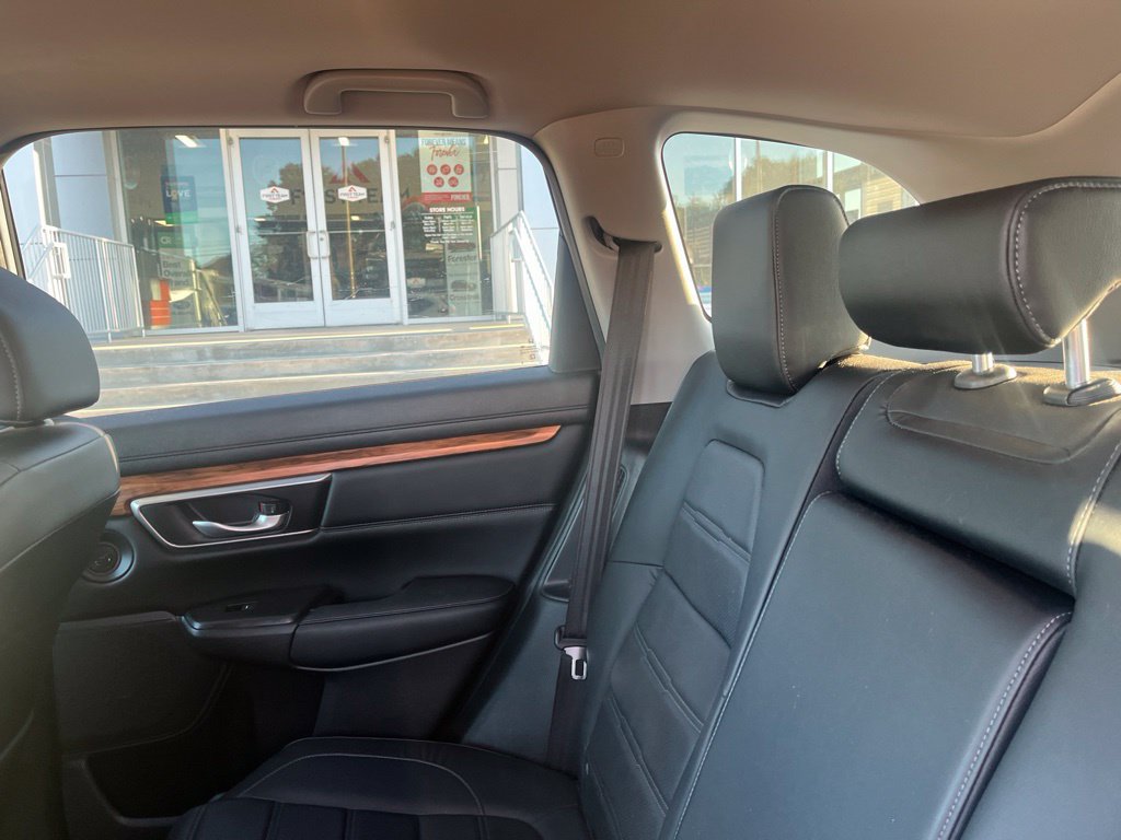 Used 2022 Honda CR-V Touring image 11