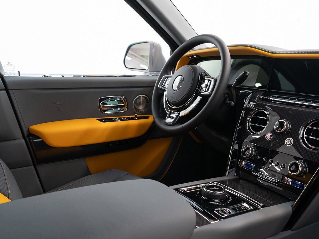 New 2027 Rolls-Royce Cullinan Black Badge AWD/4WD image 35