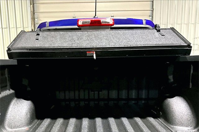 Used 2017 Chevrolet Colorado Z71 image 9