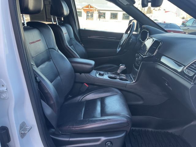 Used 2020 Jeep Grand Cherokee Trailhawk w/ Trailhawk Luxury Group AWD/4WD image 24