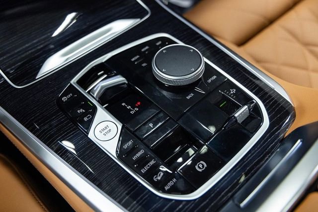 New 2026 BMW X5 xDrive50e image 21