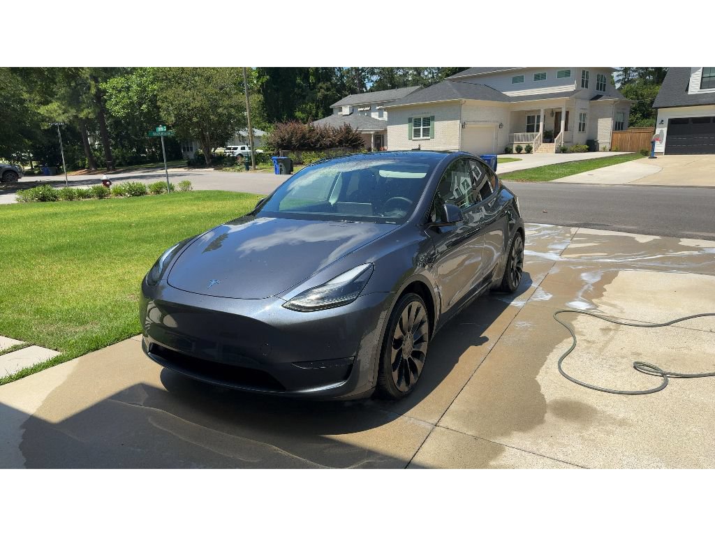 Used 2022 Tesla Model Y Performance AWD/4WD image 1