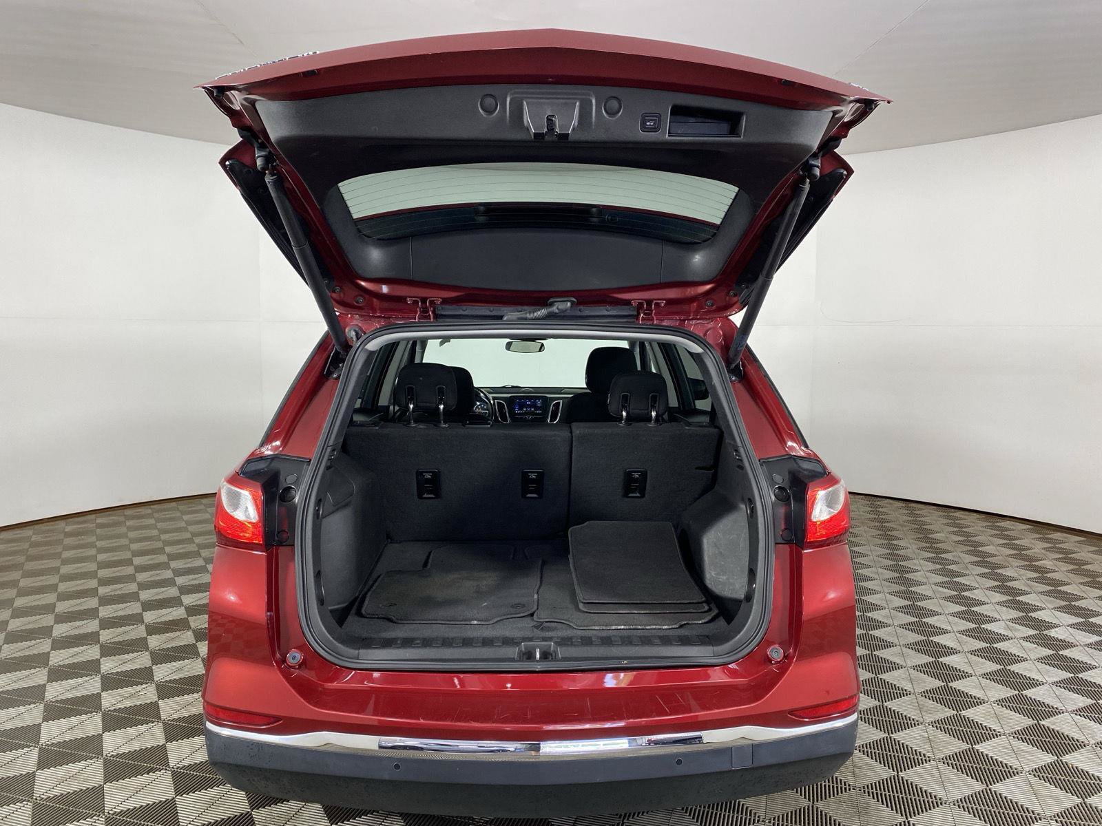 Used 2019 Chevrolet Equinox LT FWD image 9