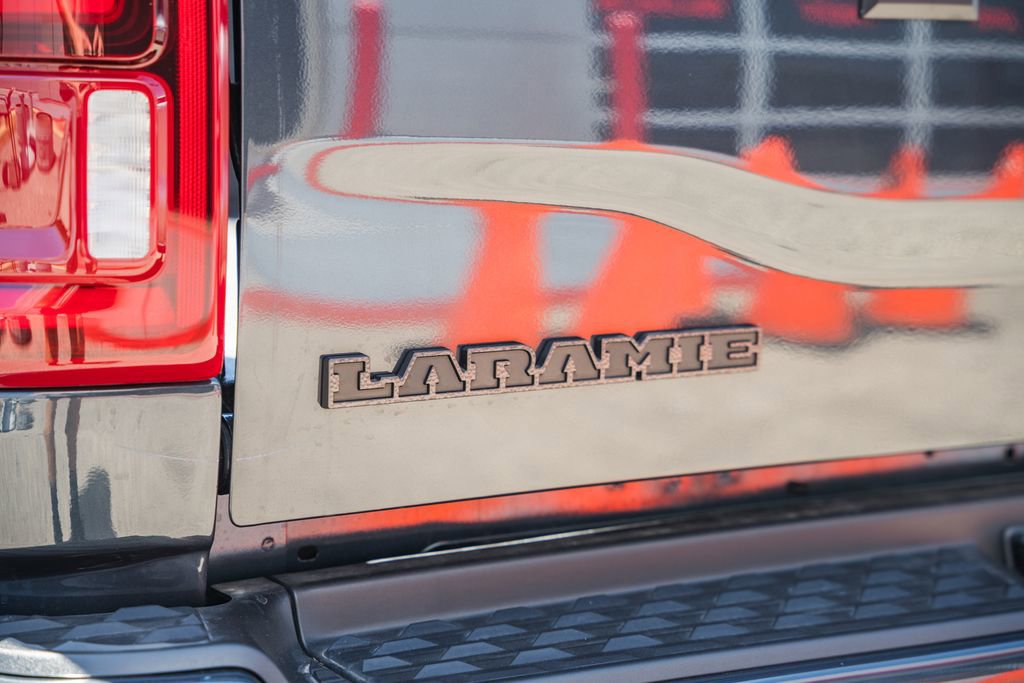 New 2026 RAM 2500 Laramie AWD/4WD image 9