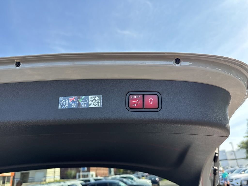 New 2026 Mercedes-Benz GLC 300 GLC 300 image 29