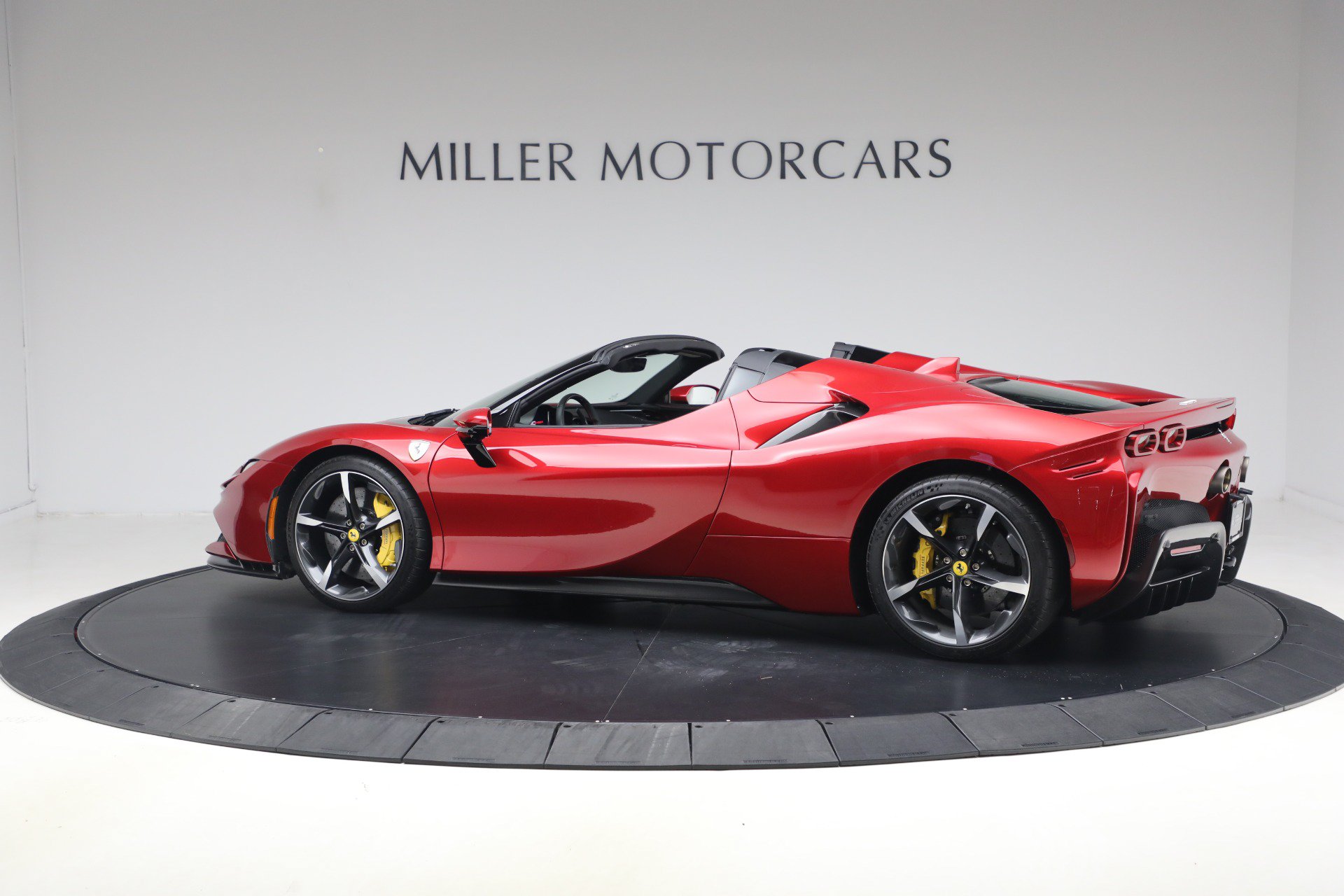 Certified 2024 Ferrari SF90 Spider AWD/4WD image 5