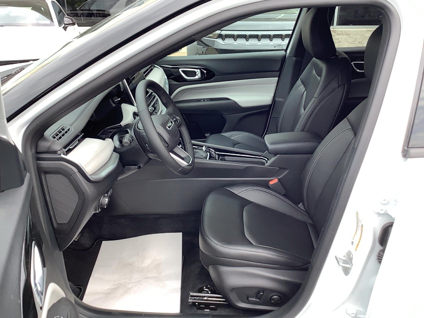 New 2026 Jeep Compass Limited AWD/4WD image 9