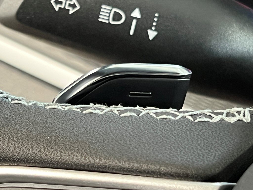 New 2025 Jeep Grand Cherokee Altitude image 24