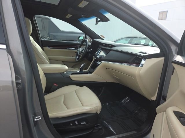 Used 2018 Cadillac XT5 Luxury image 48
