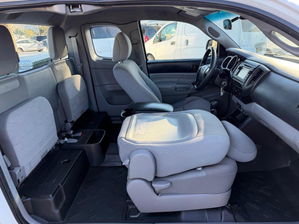 Used 2013 Toyota Tacoma 2WD Access Cab image 27