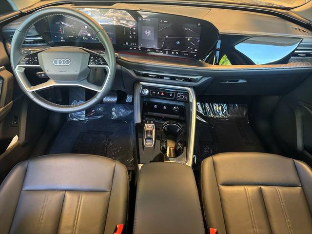 Certified 2025 Audi Q5 Premium w/ Premium Plus AWD/4WD image 17