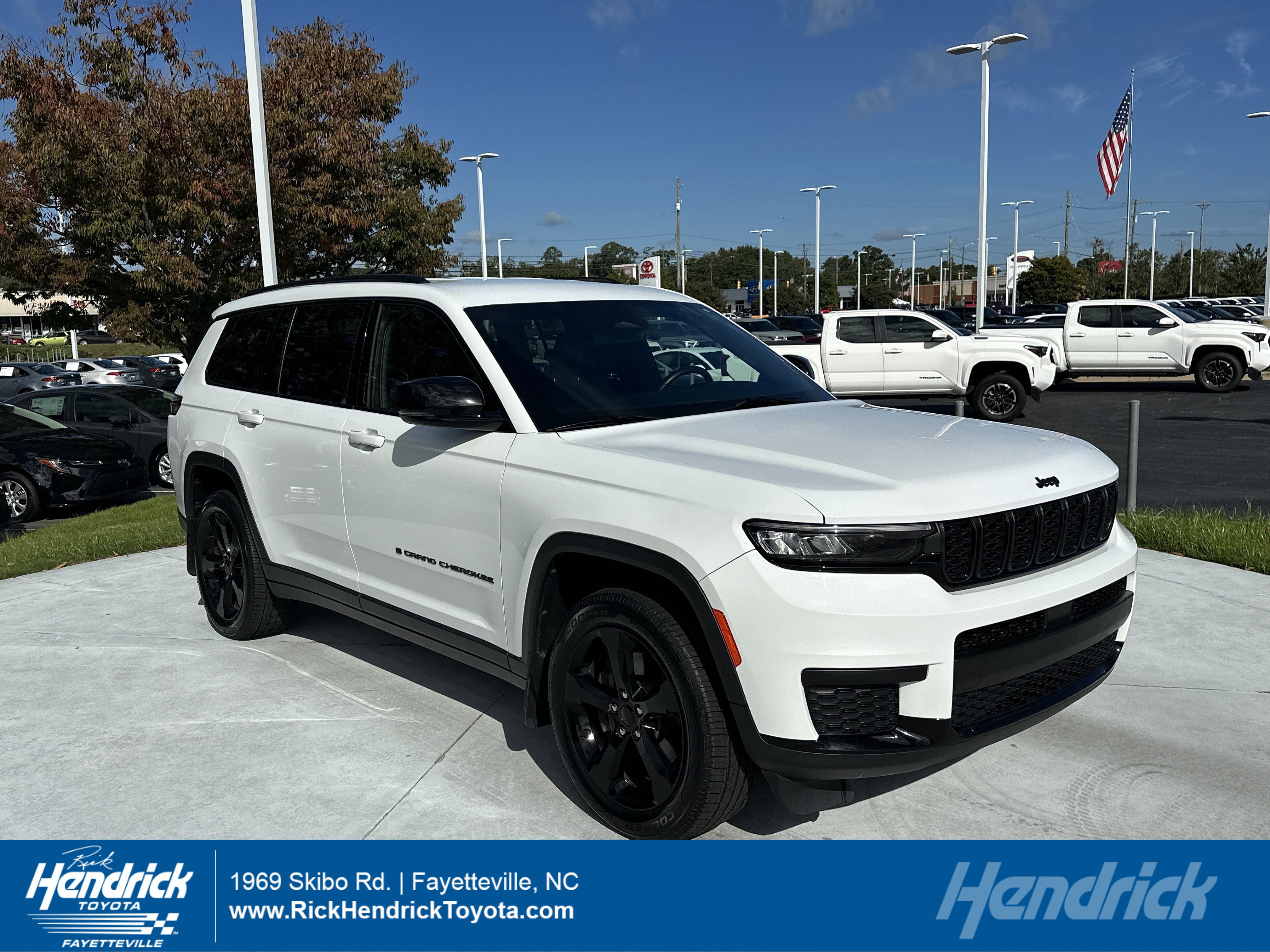 Used 2021 Jeep Grand Cherokee L Laredo