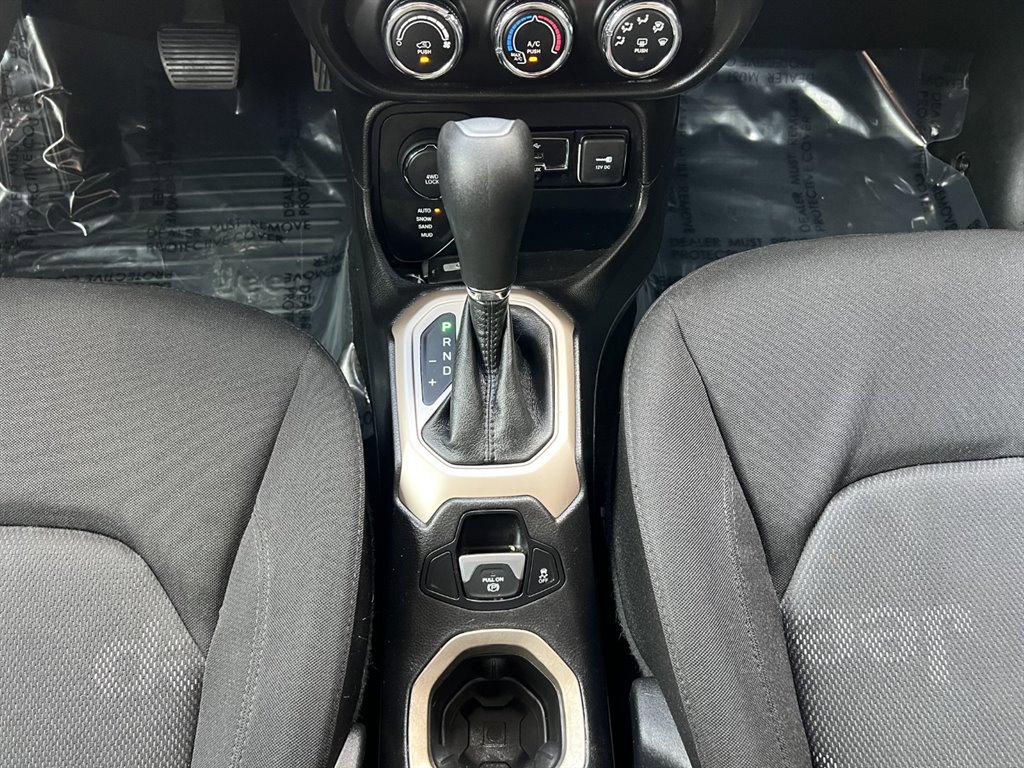 Used 2017 Jeep Renegade Sport w/ Power & Air Group AWD/4WD image 25