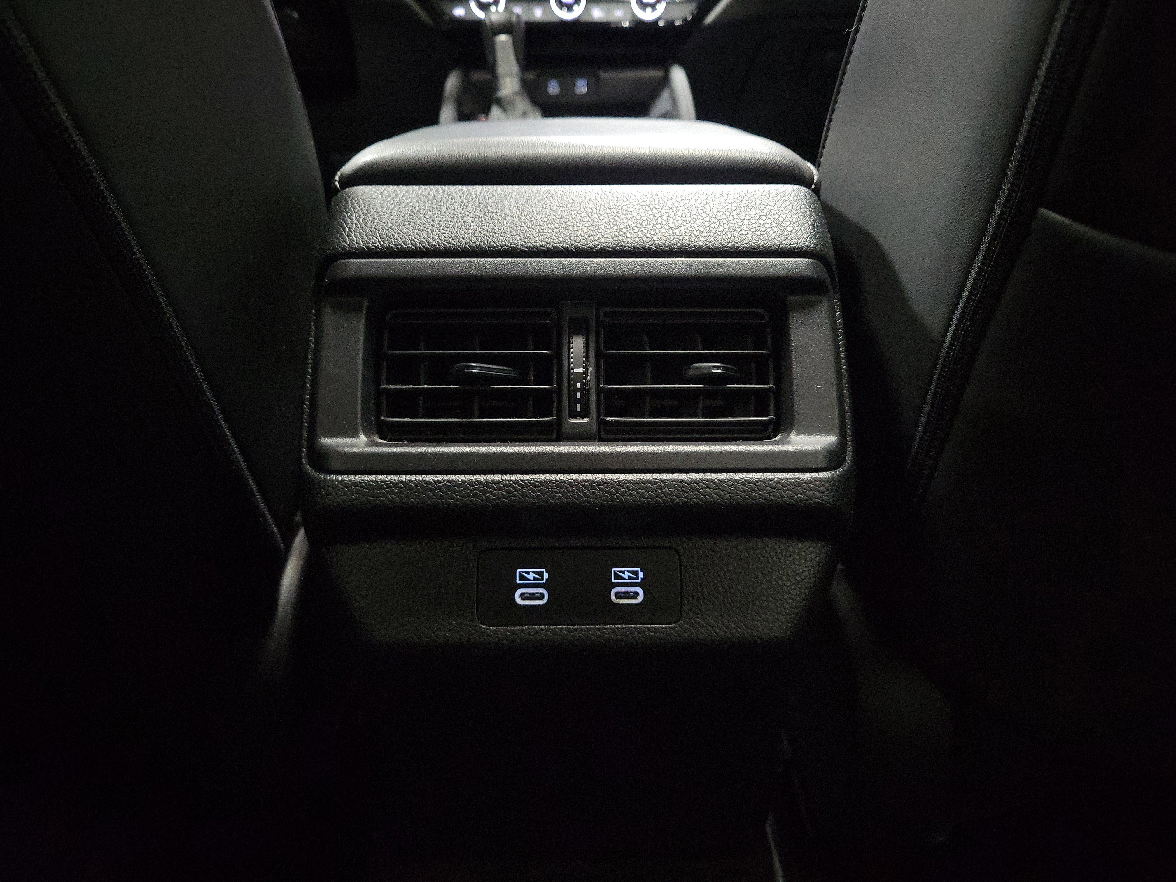 Used 2023 Honda Accord Touring image 12