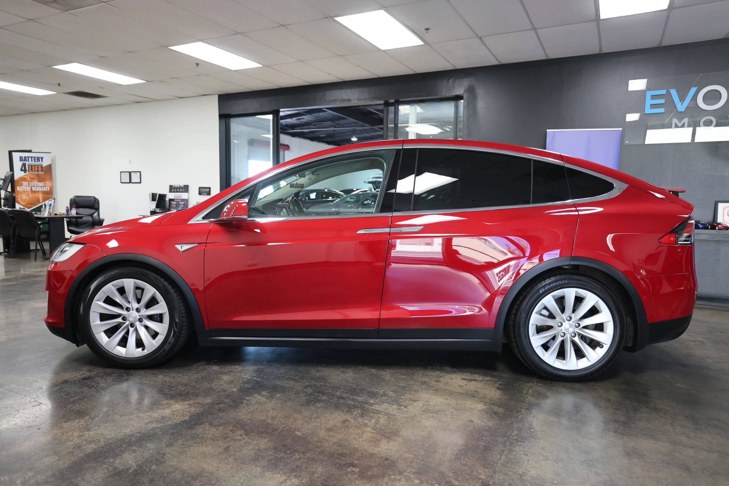 Used 2016 Tesla Model X 75D AWD/4WD image 10