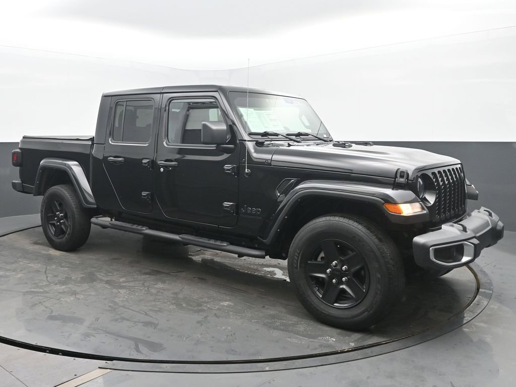 Used 2021 Jeep Gladiator Sport image 7