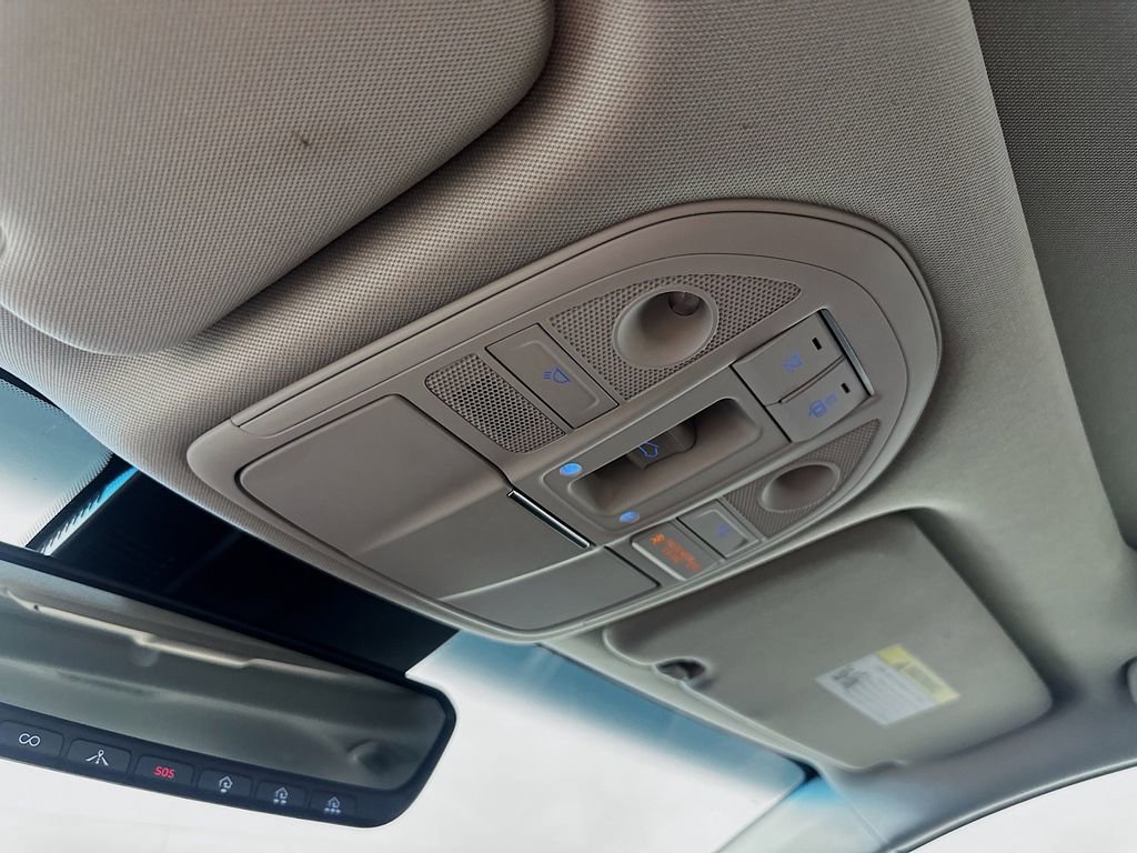 Used 2020 Genesis G70 2.0T w/ Elite Package AWD/4WD image 35