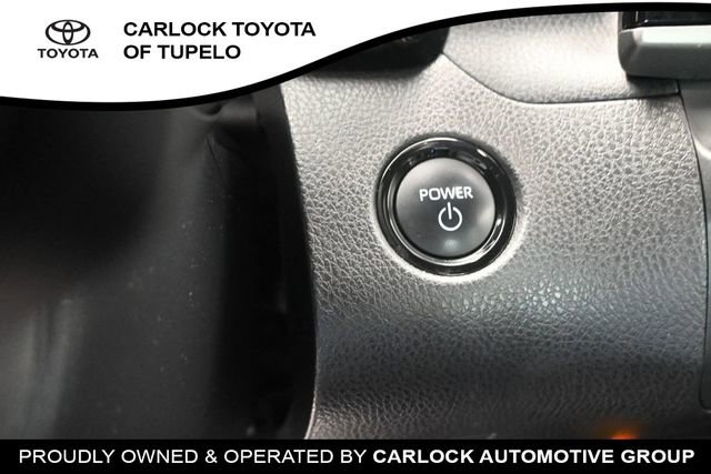 Used 2025 Toyota Camry SE FWD image 17