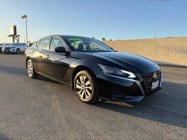 Certified 2025 Nissan Altima 2.5 S FWD image 1