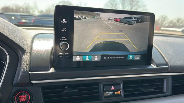 Used 2023 Honda Pilot Touring image 18