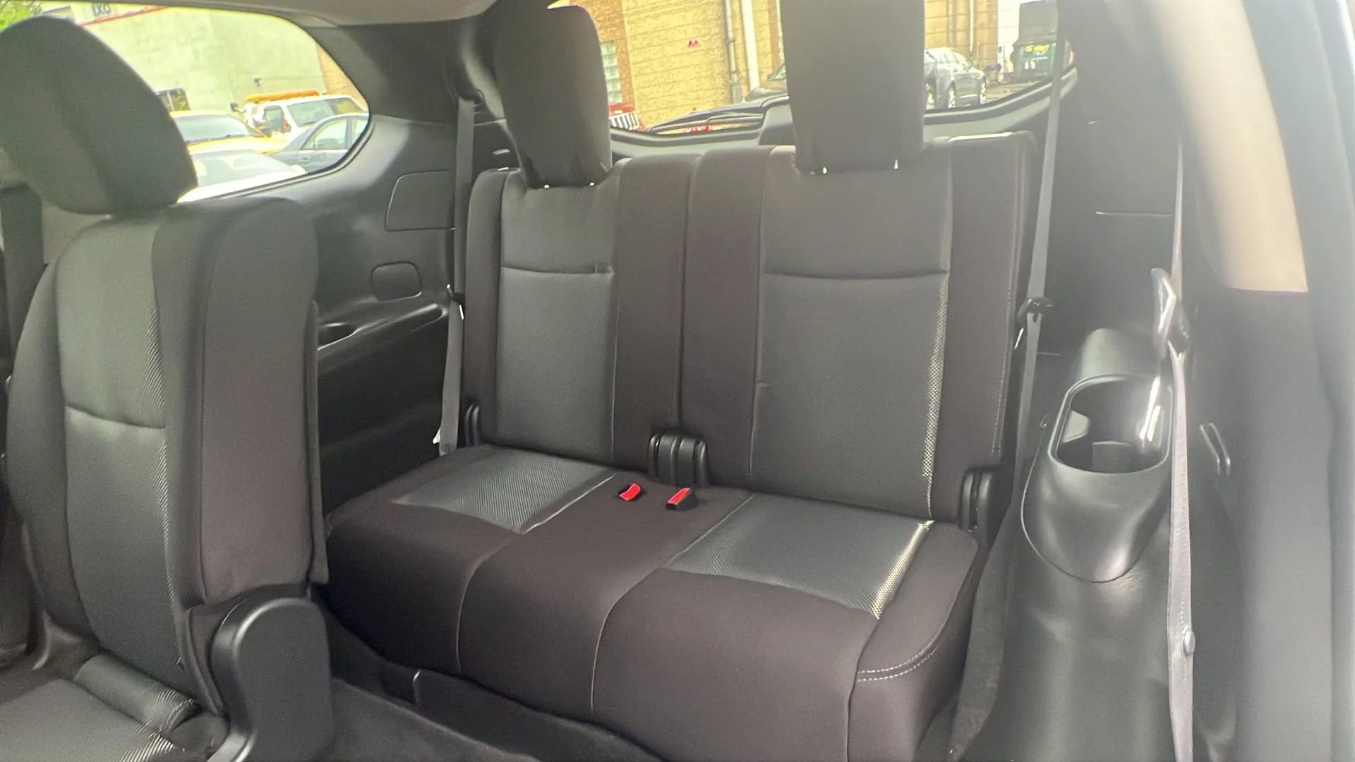 Used 2019 Nissan Pathfinder S image 27