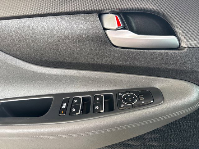 Used 2023 Hyundai Santa Fe SEL AWD/4WD image 9