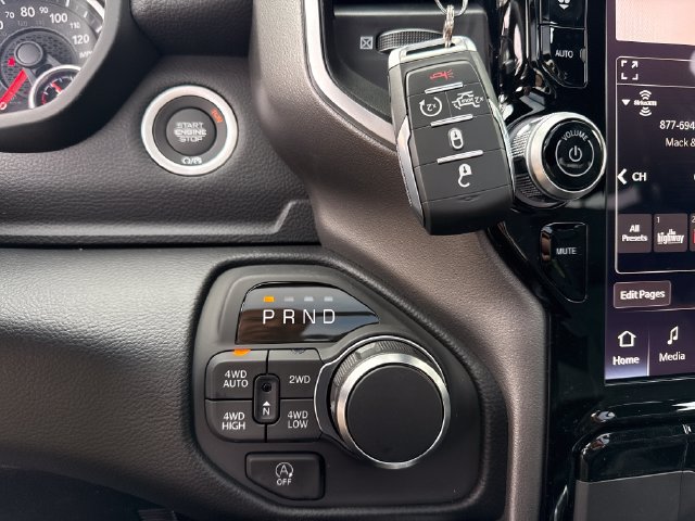 New 2026 RAM 1500 Big Horn AWD/4WD image 32