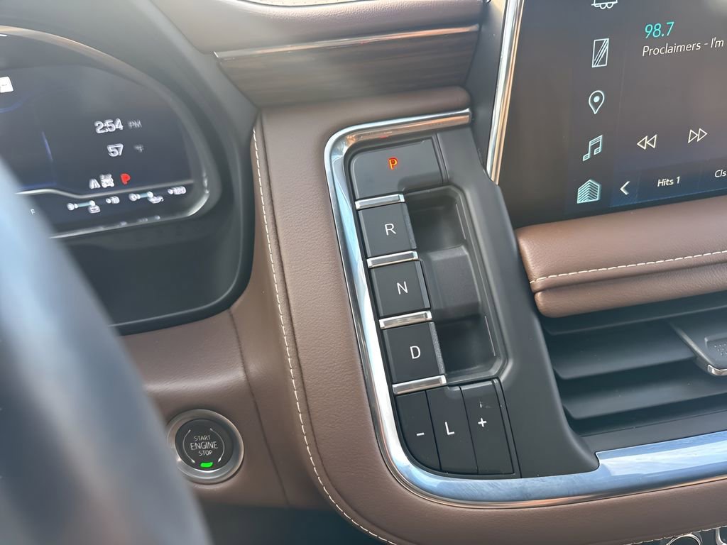 Used 2023 Chevrolet Tahoe High Country w/ Premium Package 2 image 19