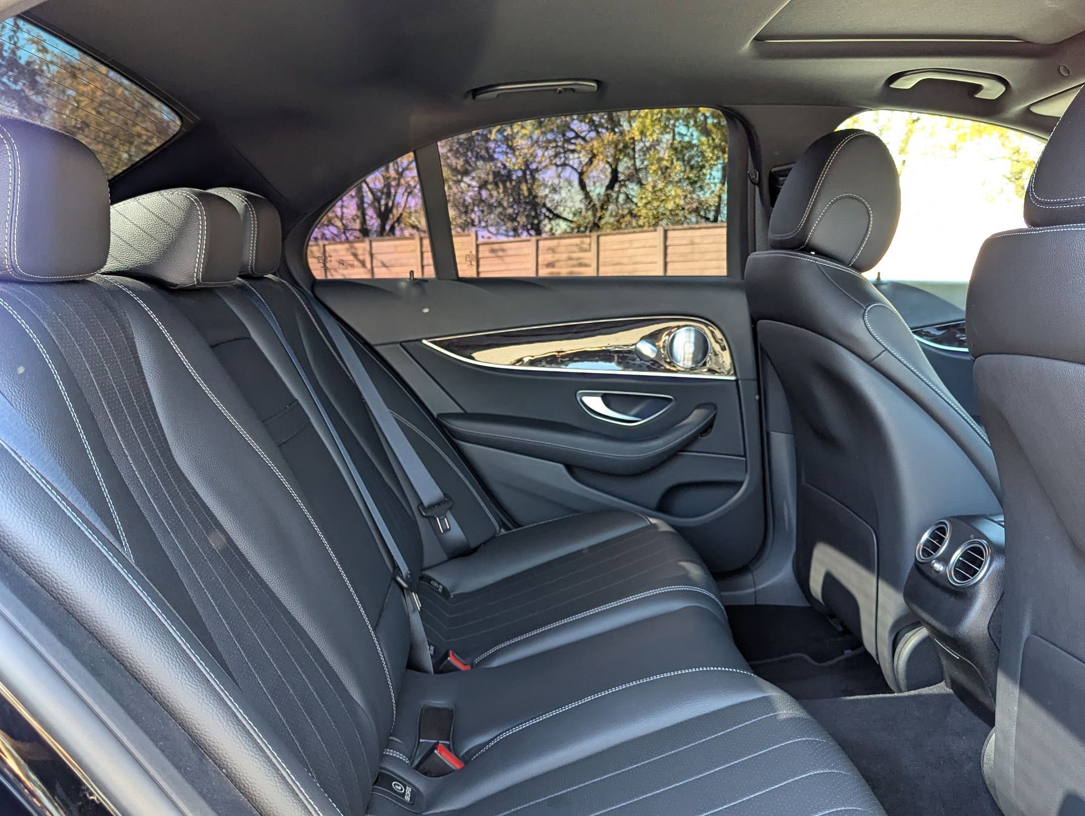 Used 2021 Mercedes-Benz E 350 Sedan image 25