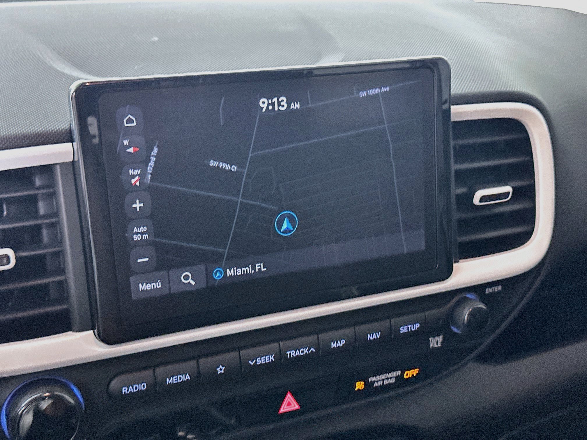 Used 2022 Hyundai Venue Limited FWD image 10