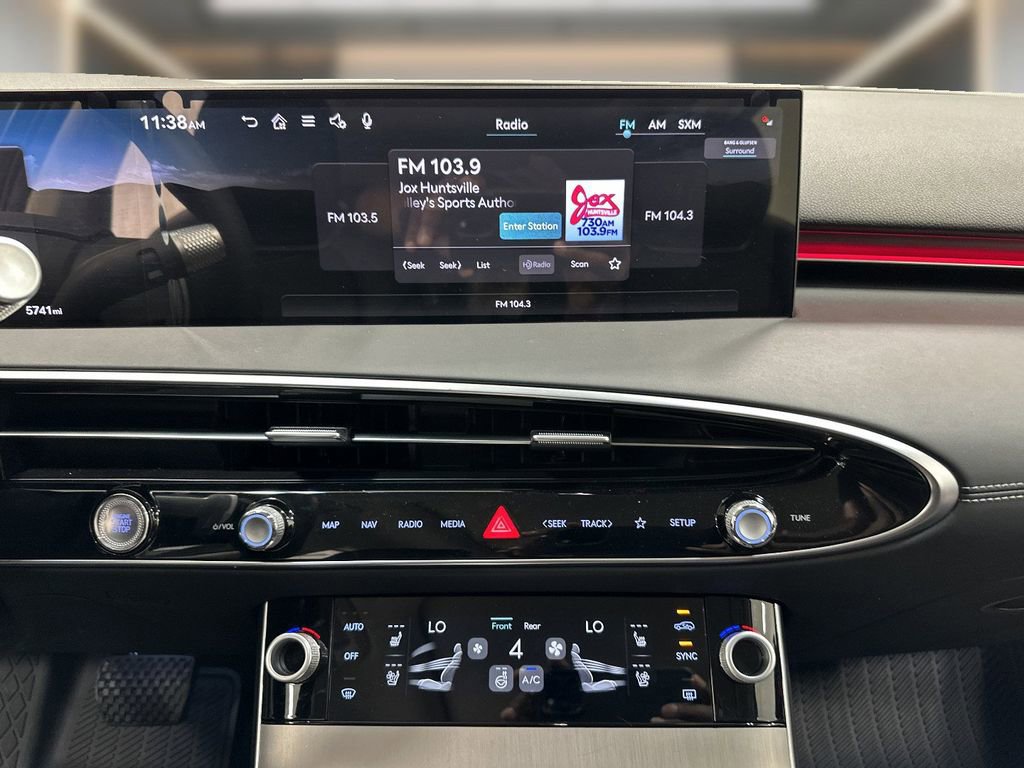 Certified 2026 Genesis GV70 2.5T Advanced AWD/4WD image 9