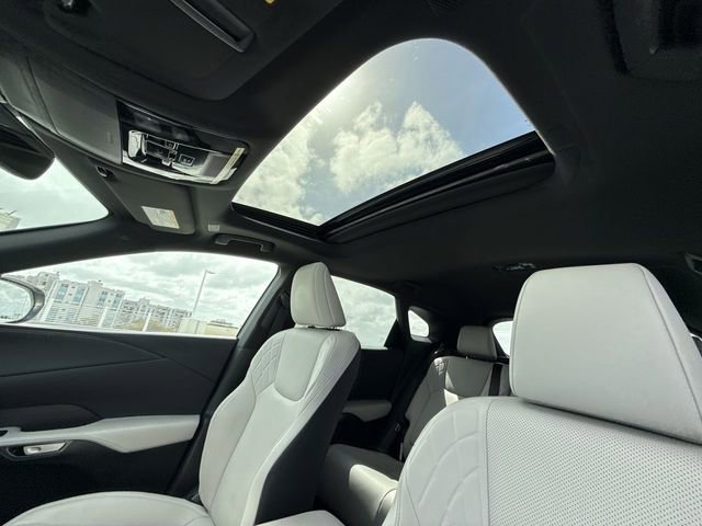 Used 2025 Lexus RX 350 Premium w/ Accessory Package (K3) image 22