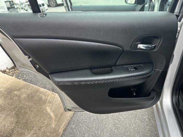 Used 2012 Chrysler 200 Limited image 28