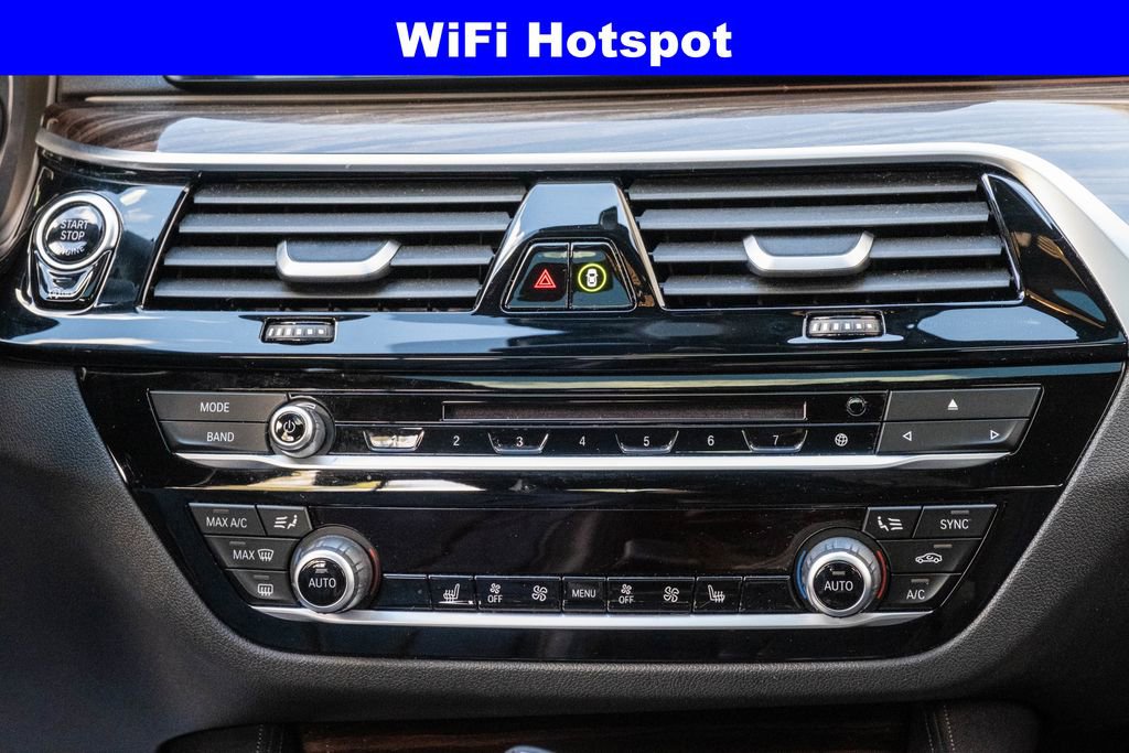 Used 2017 BMW 540i xDrive image 22