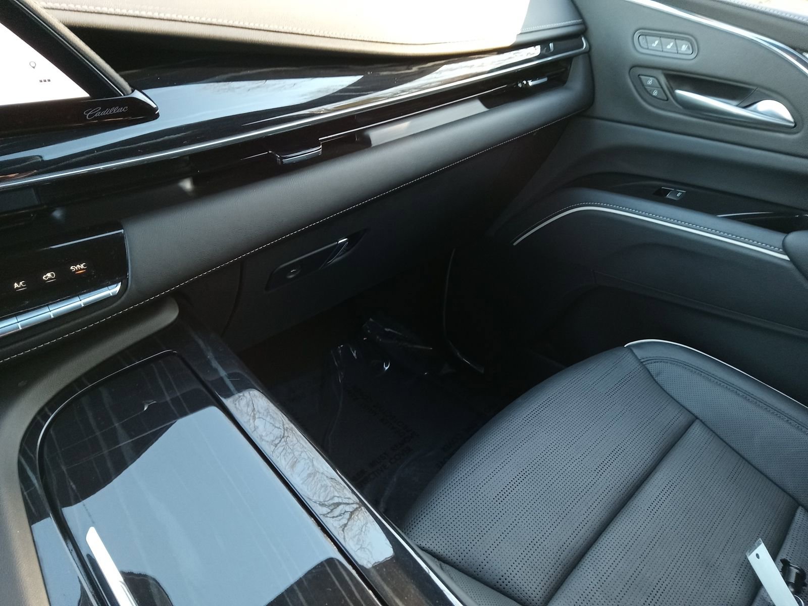 Certified 2024 Cadillac Escalade Sport AWD/4WD image 10