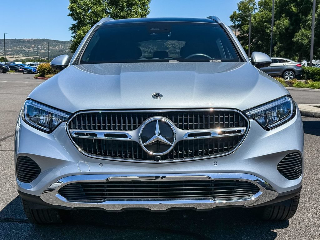 Certified 2025 Mercedes-Benz GLC 300 4MATIC image 5